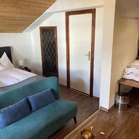 阿德勒小屋酒店 坎德施泰格